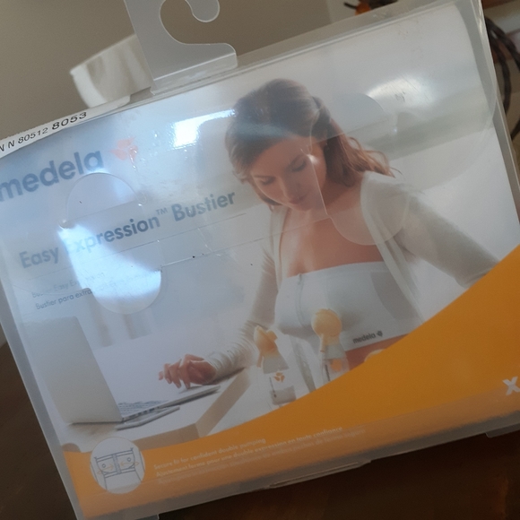 Medela Easy Expression Bustier Nude, Small - Picture 2 of 4